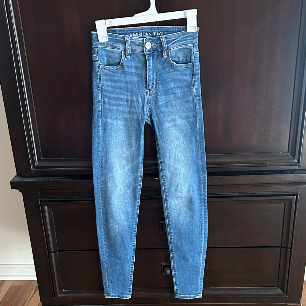 American Eagle Light Wash High-Rise Skinny Jeans